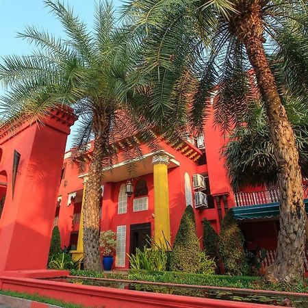 Sheik Istana Hotel Chiangmal Chiang Mai Bagian luar foto