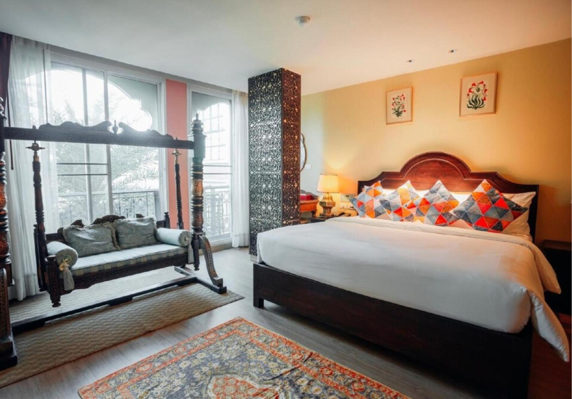 Sheik Istana Hotel Chiangmal Chiang Mai Bagian luar foto