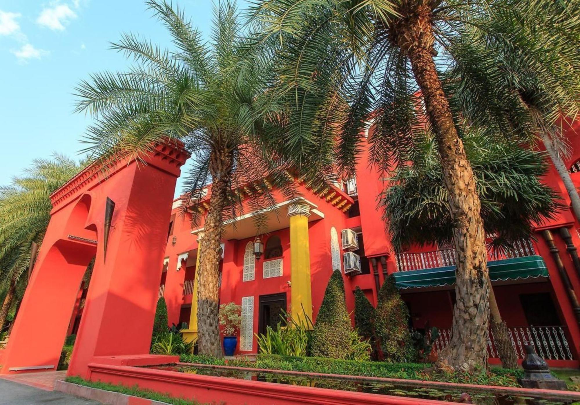 Sheik Istana Hotel Chiangmal Chiang Mai Bagian luar foto