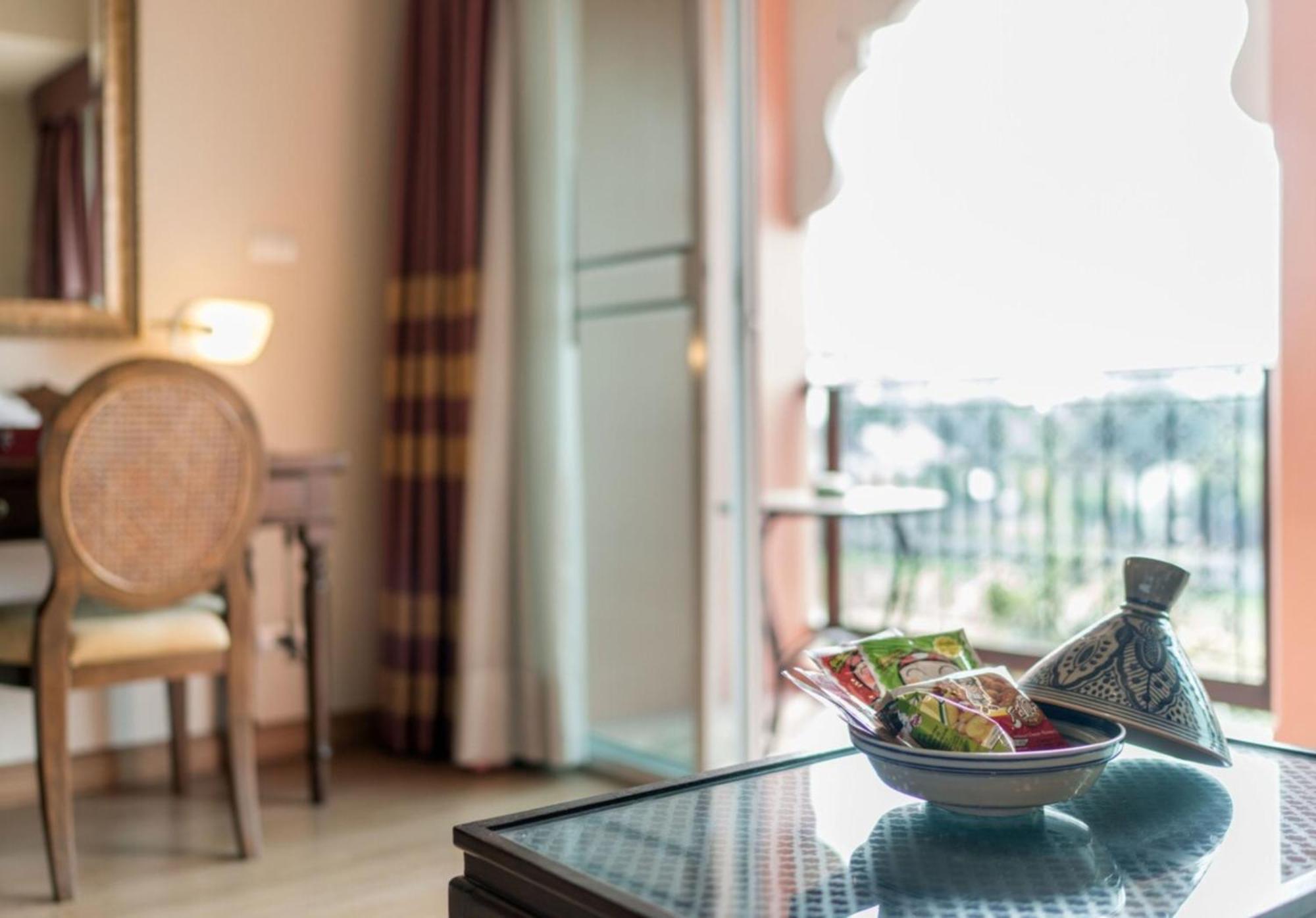 Sheik Istana Hotel Chiangmal Chiang Mai Bagian luar foto