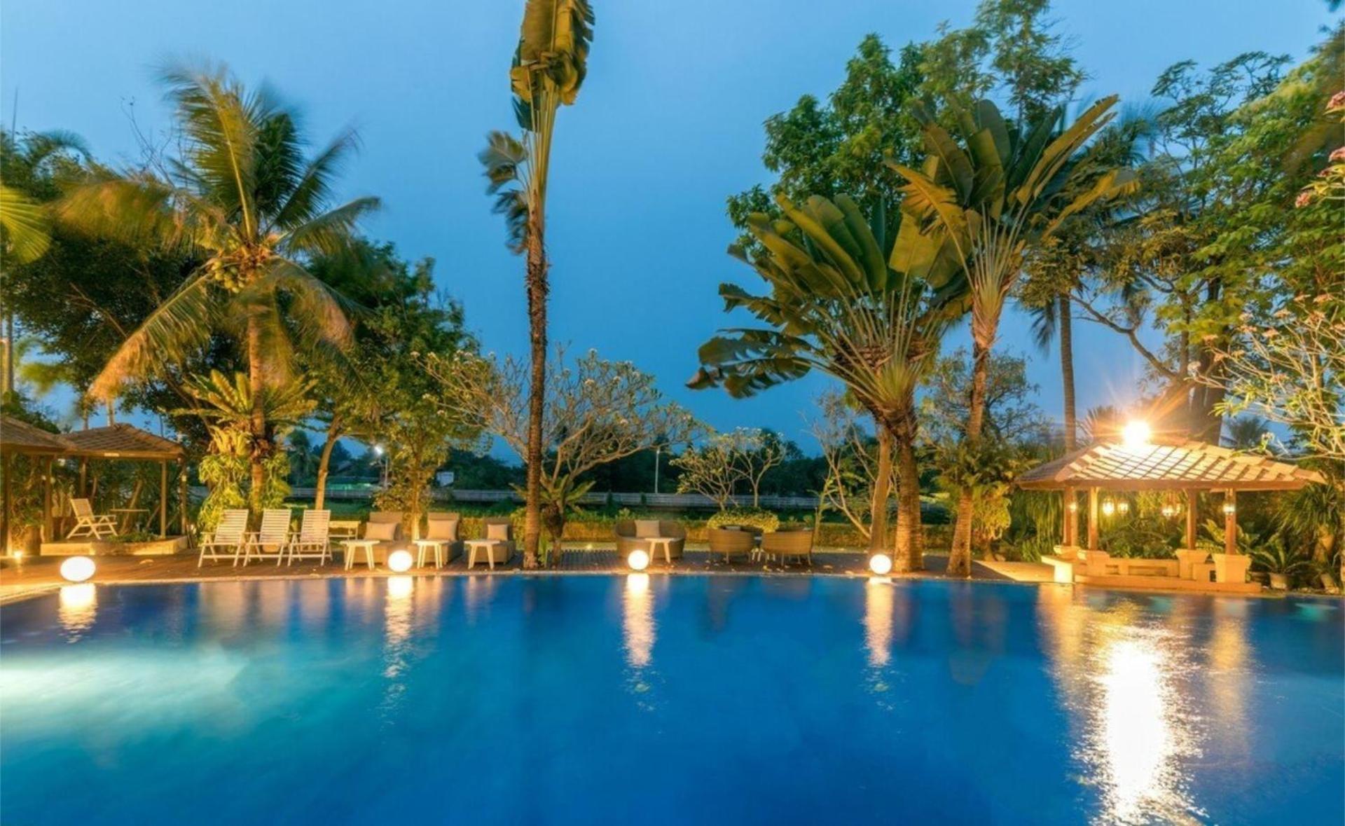 Sheik Istana Hotel Chiangmal Chiang Mai Bagian luar foto