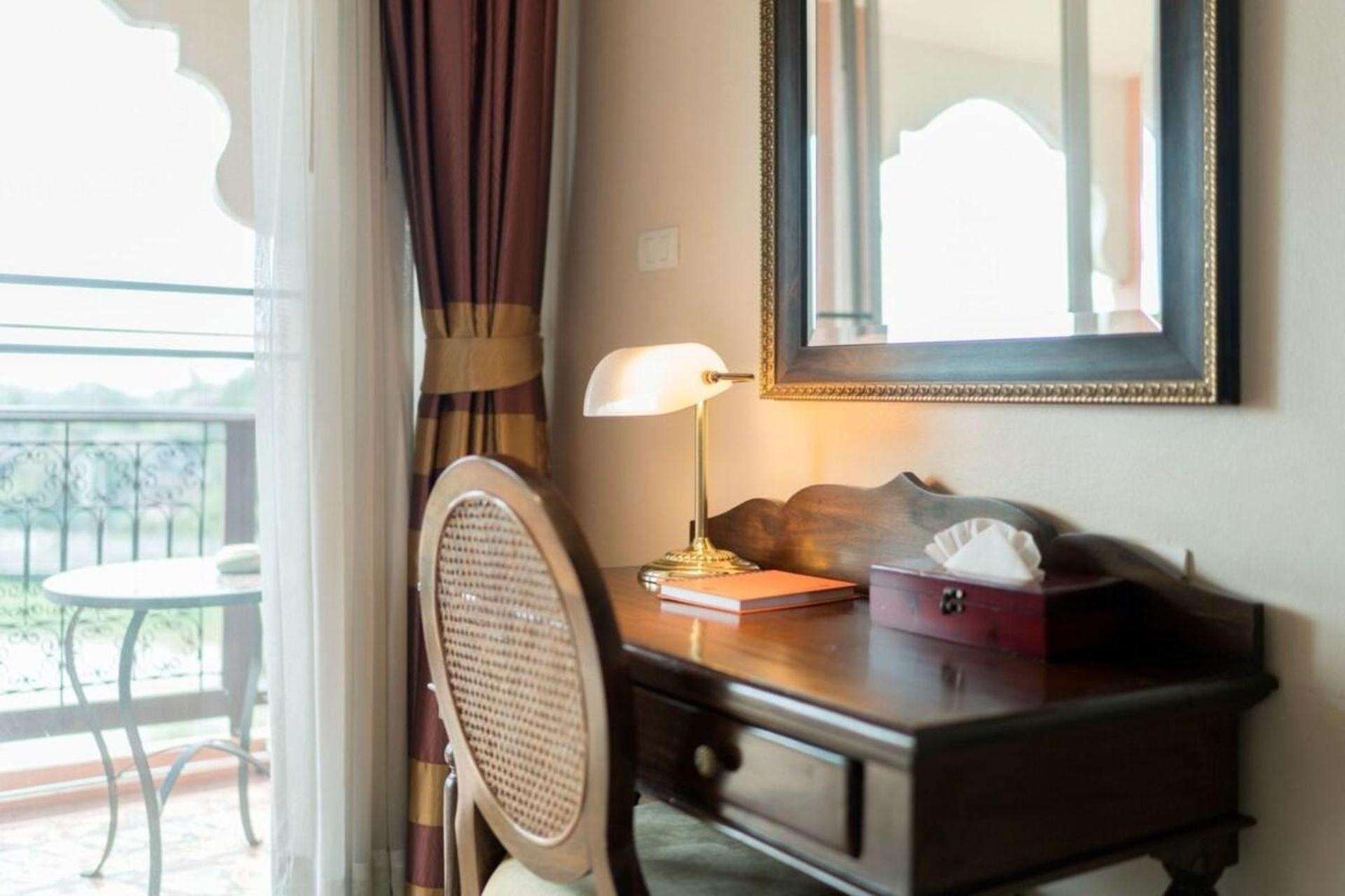 Sheik Istana Hotel Chiangmal Chiang Mai Bagian luar foto