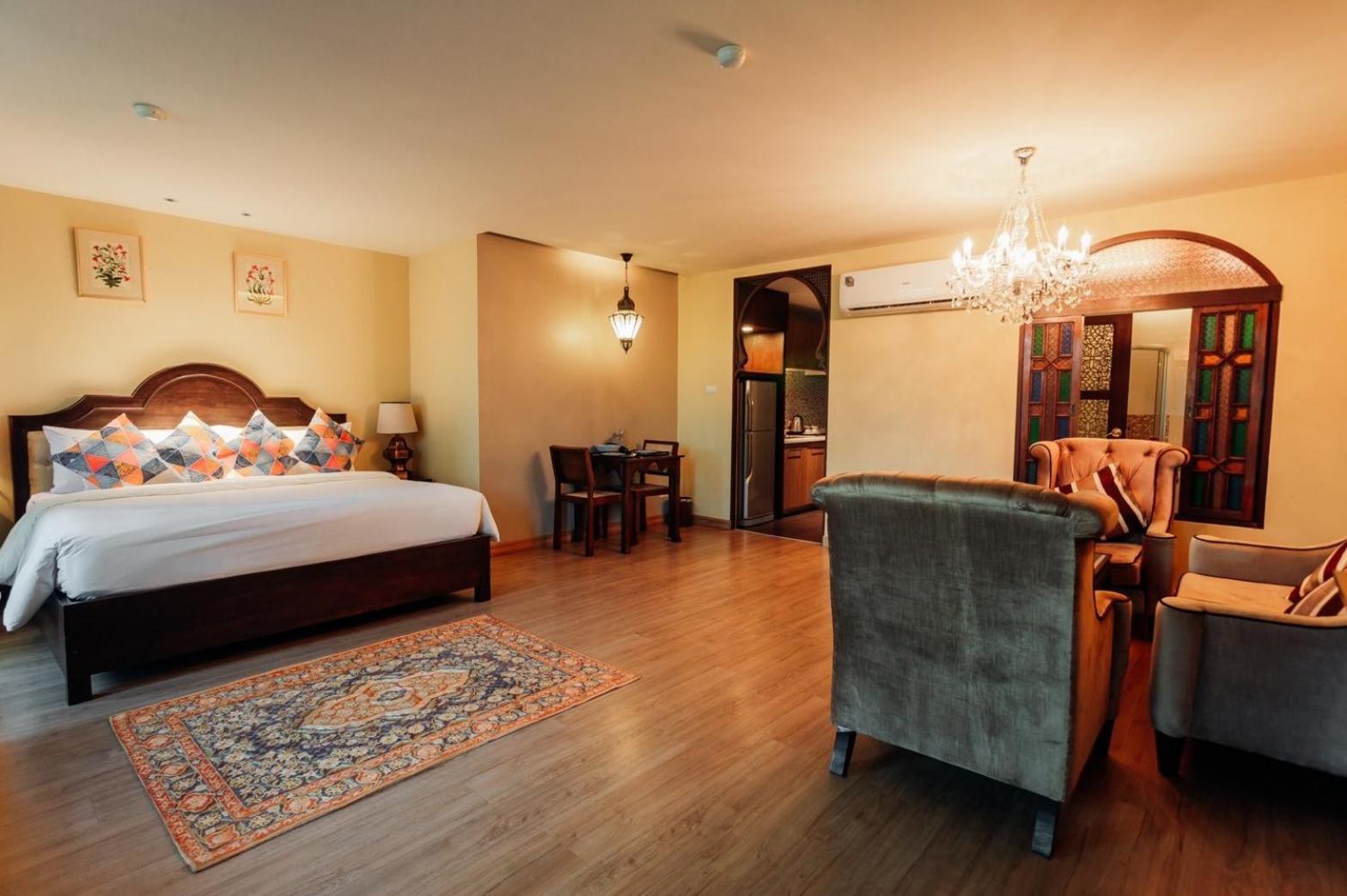 Sheik Istana Hotel Chiangmal Chiang Mai Bagian luar foto