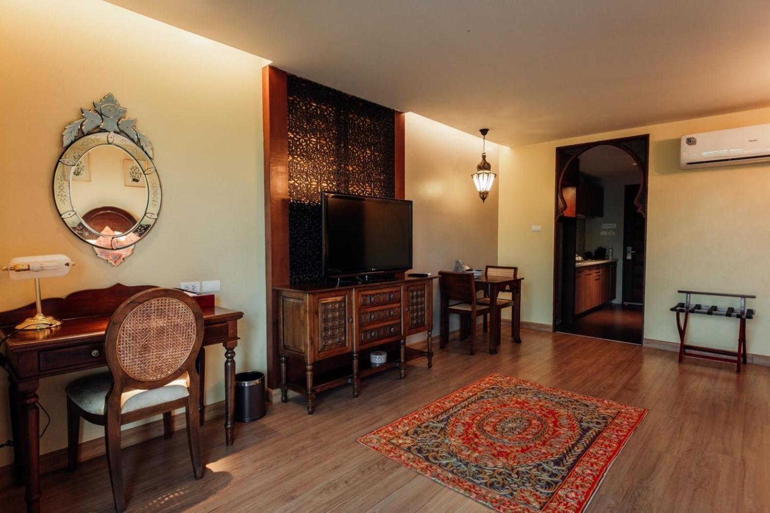 Sheik Istana Hotel Chiangmal Chiang Mai Bagian luar foto