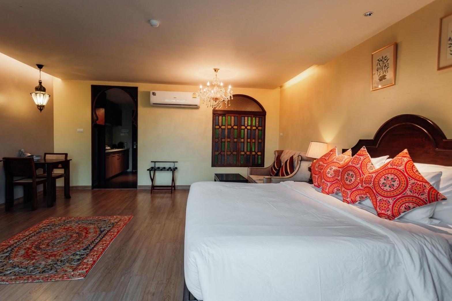 Sheik Istana Hotel Chiangmal Chiang Mai Bagian luar foto