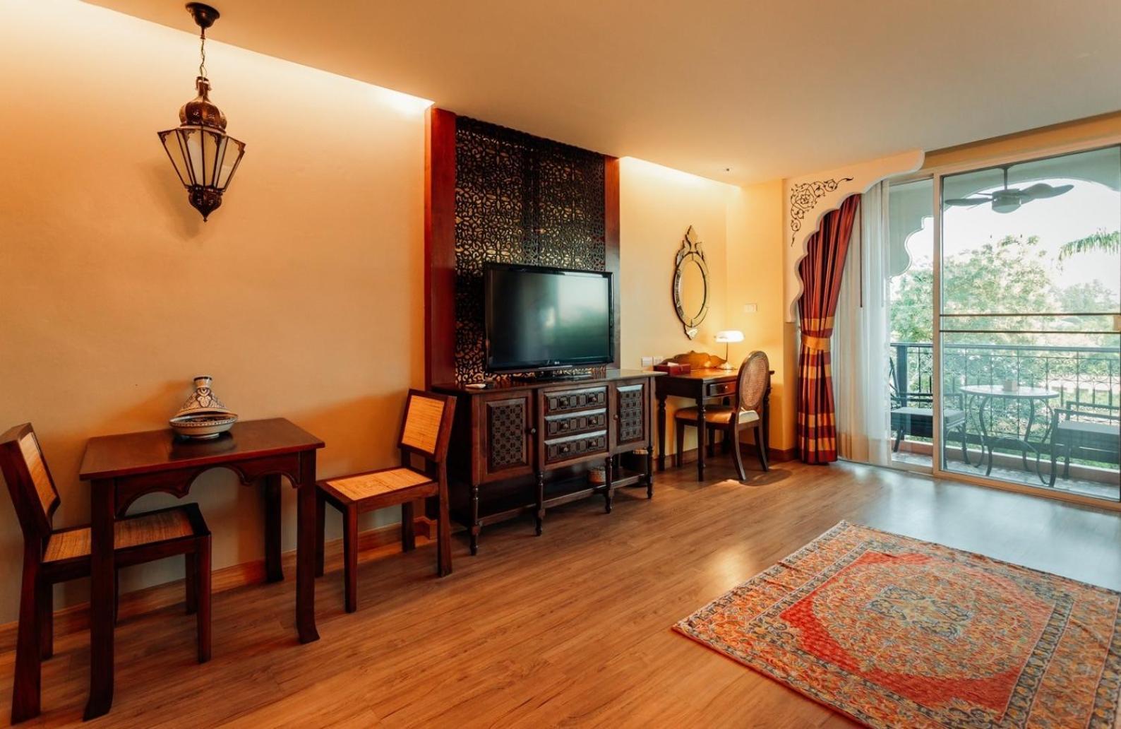 Sheik Istana Hotel Chiangmal Chiang Mai Bagian luar foto